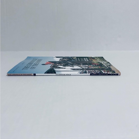⭐️5 For 25⭐️ The Chronicle Of The Horse Magazine - January 22 & February 12 2024 - Picture 3 of 4